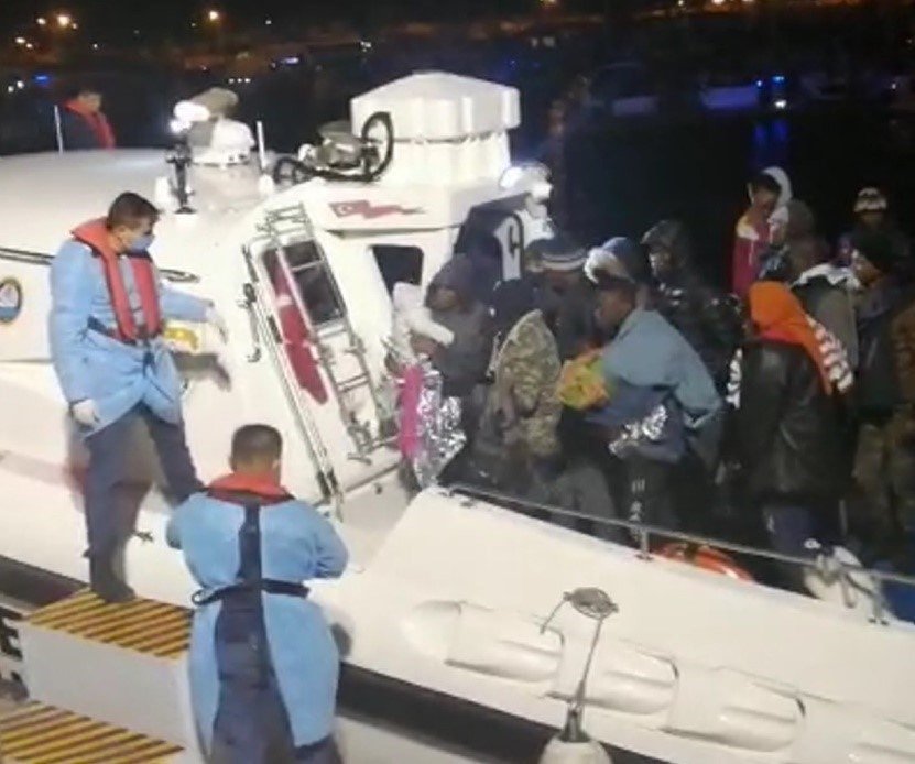 Ege Denizi’nde göçmen hareketliliği: 172 göçmen kurtarıldı