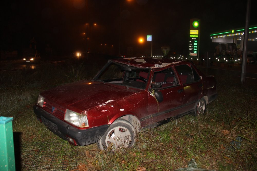 Polisin ’dur’ ihtarına uymayan otomobil takla attı: 2 yaralı