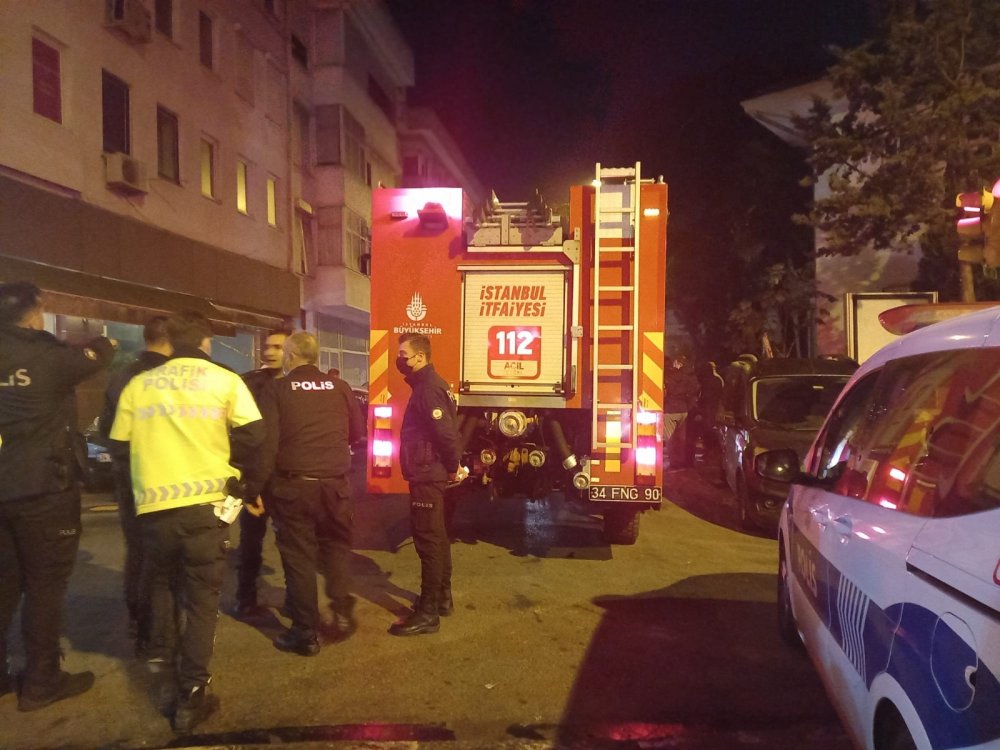 Üsküdar’da hızla ters yöne giren otomobil sürücüsü dehşet saçtı: 1 yaralı