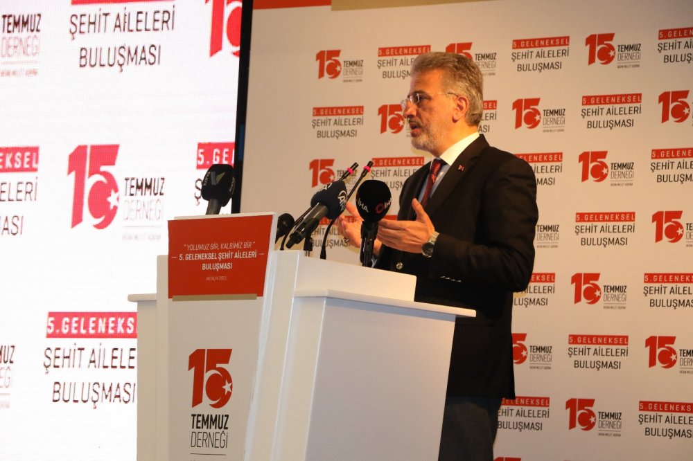 Bakan Yanık: “Bütün dünyaya 15 Temmuz ruhunu, tarihini, gerçeğini tek tek anlatacağız”