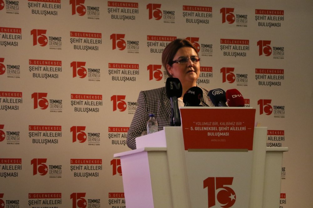 Bakan Yanık: “Bütün dünyaya 15 Temmuz ruhunu, tarihini, gerçeğini tek tek anlatacağız”