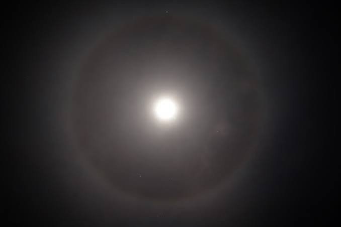 Yüksekova’da Ay halesi