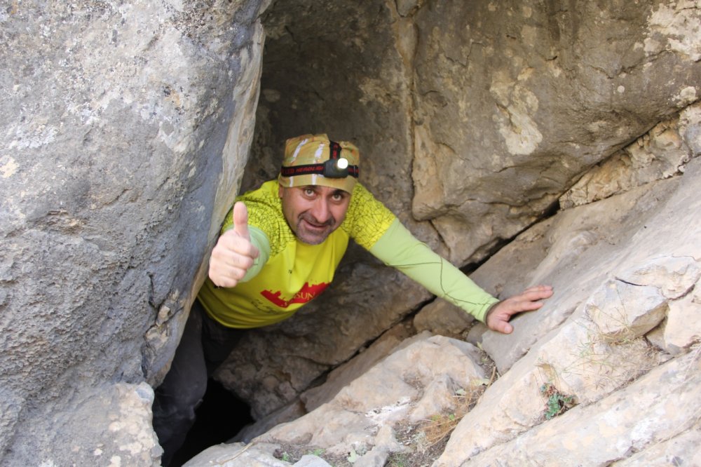 Hakkari’de 6 mağara keşfedildi
