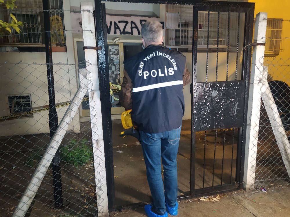 Adana’da silahla vurulmuş halde bulunan kadın öldü