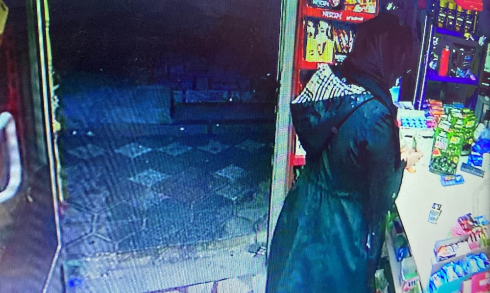 İstanbul'da skandal olay! 9 yaşındaki çocuğu dolandırdı