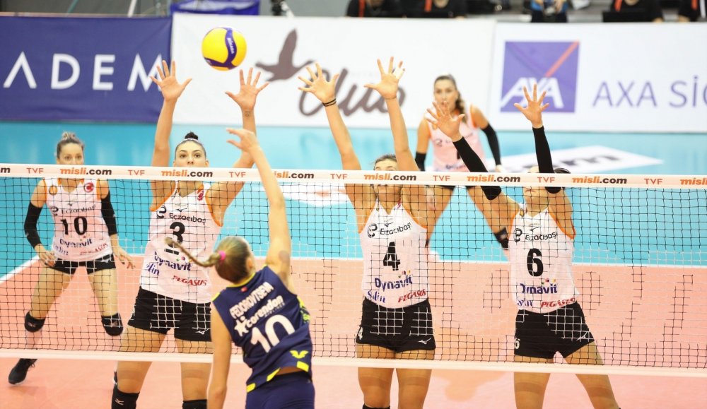 Derbinin galibi Eczacıbaşı Dynavit