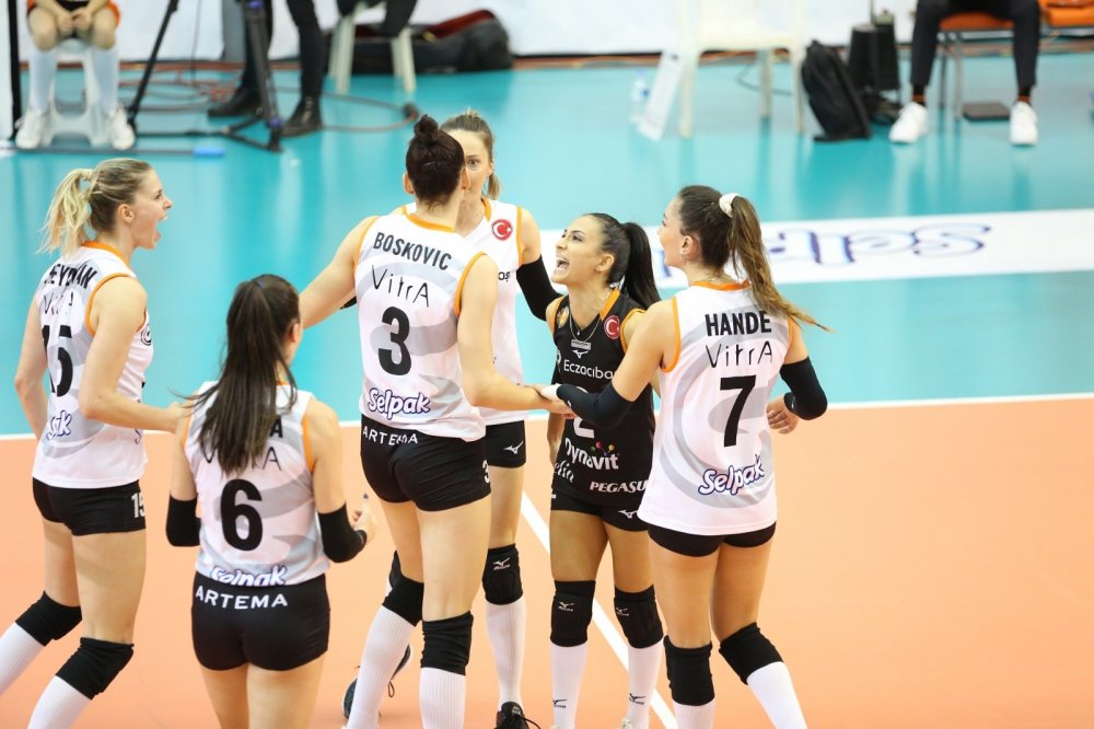 Derbinin galibi Eczacıbaşı Dynavit