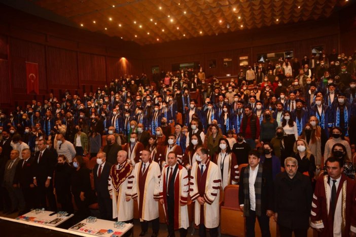 uluslararasi-vizyon-universitesi-rektoru-prof-dr-fadil-hocadan-cagri1.jpeg