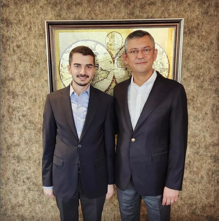 huseyin-can-guner-ve-chp-genel-baskani-ozgur-ozel.webp