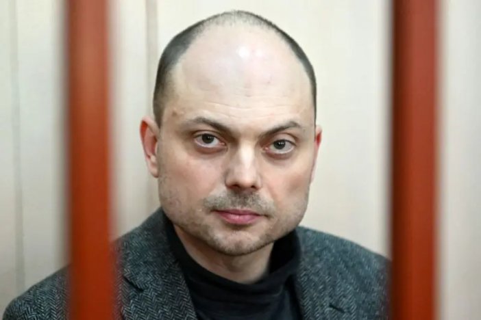 vladimir-kara-murza.webp