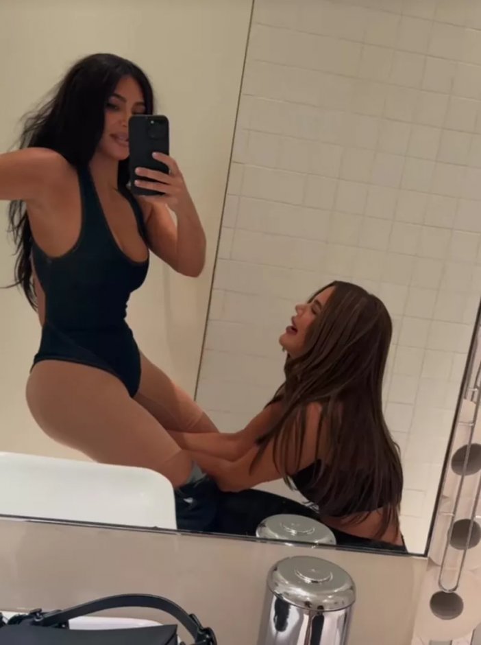 kim-kardashianin-banyo-paylasimi-olay-oldu2.webp