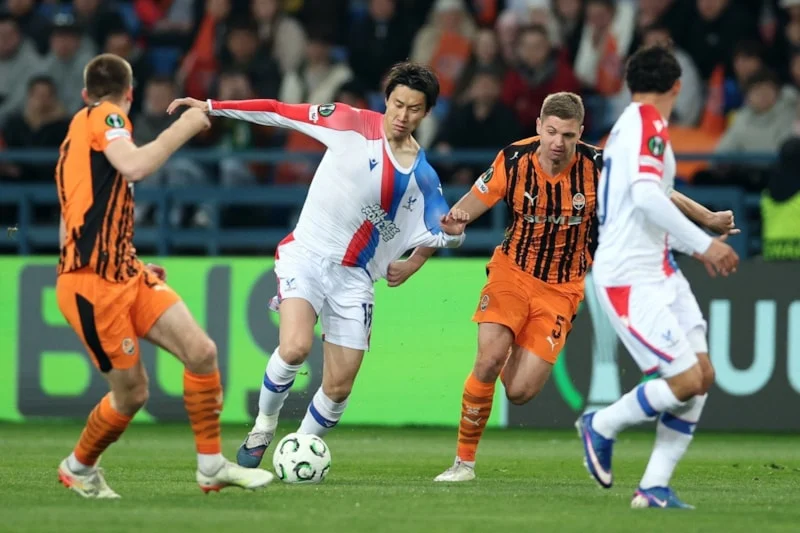 69f44753acacb143-w1200xh800.webp