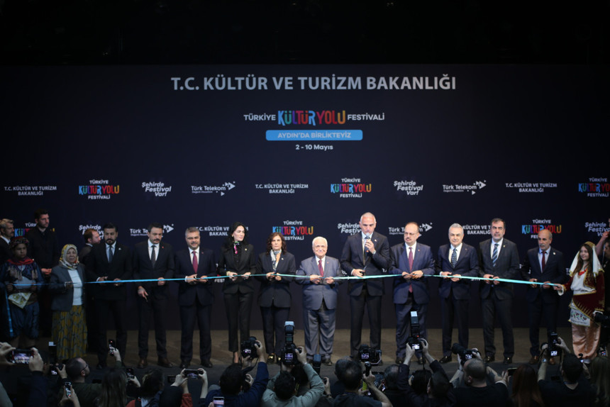 aa-20260502-41268338-41268334-kultu-1jd3.jpg