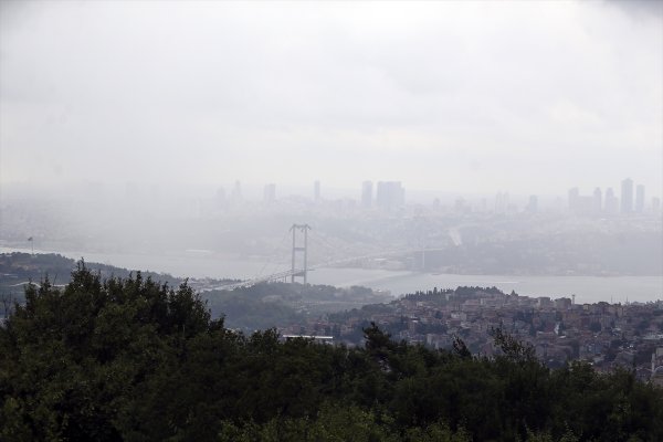istanbulu-kara-bulutlar-sardi,,,.jpg